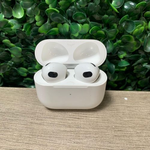 Airpods 3rd Generación, Sin Empaque, Rastro de Uso Ver Fotos, 99999900339808, VT