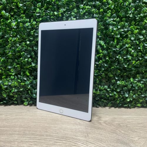 Apple iPad A2602 9.ª Generación 10.2 Pulgadas Gris Oscuro, Caja Dañada, Incompleta Falta Cargador, Rastro de Uso Ver Fotos, 99999900339811, VT