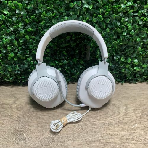 Audífonos de Cable Para Juegos JBL Quantum 200 Blancos, Sin Empaque, Rastro de Uso Ver Fotos, Falta Cable Auxiliar, 99999900340228, 8.3