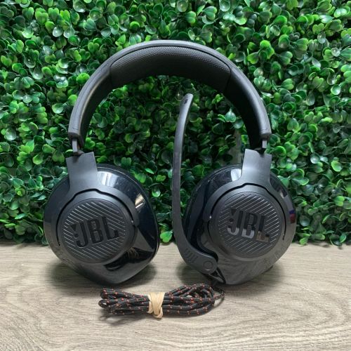 Audífonos de Cable Para Juegos JBL Quantum 200 Negros, Sin Empaque, Rastro de Uso Ver Fotos, Falta Cable Auxiliar, 99999900340228, 8.3